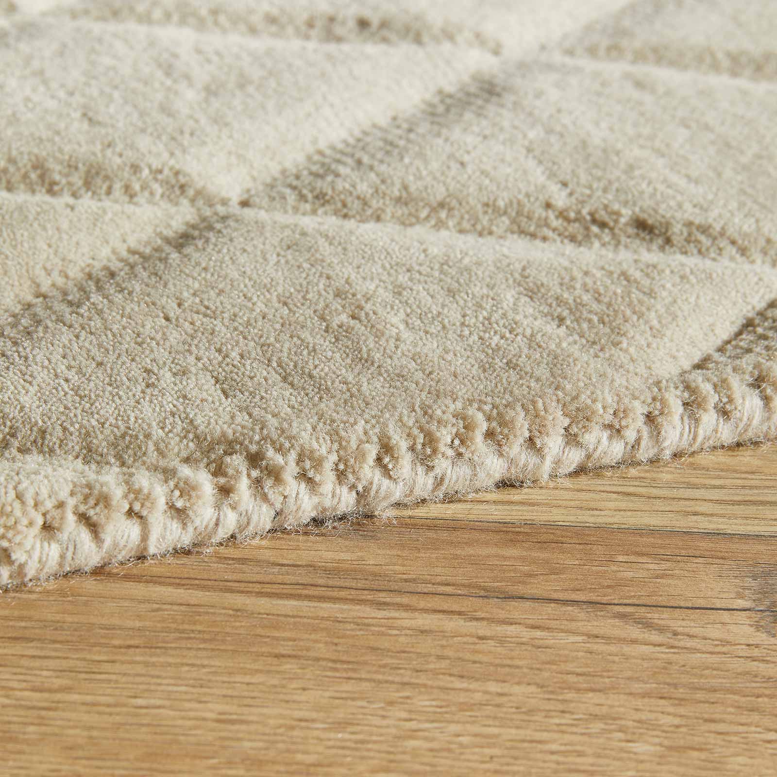 Concept Looms rug Priory PR 103 DIAMONDS BEIGE border