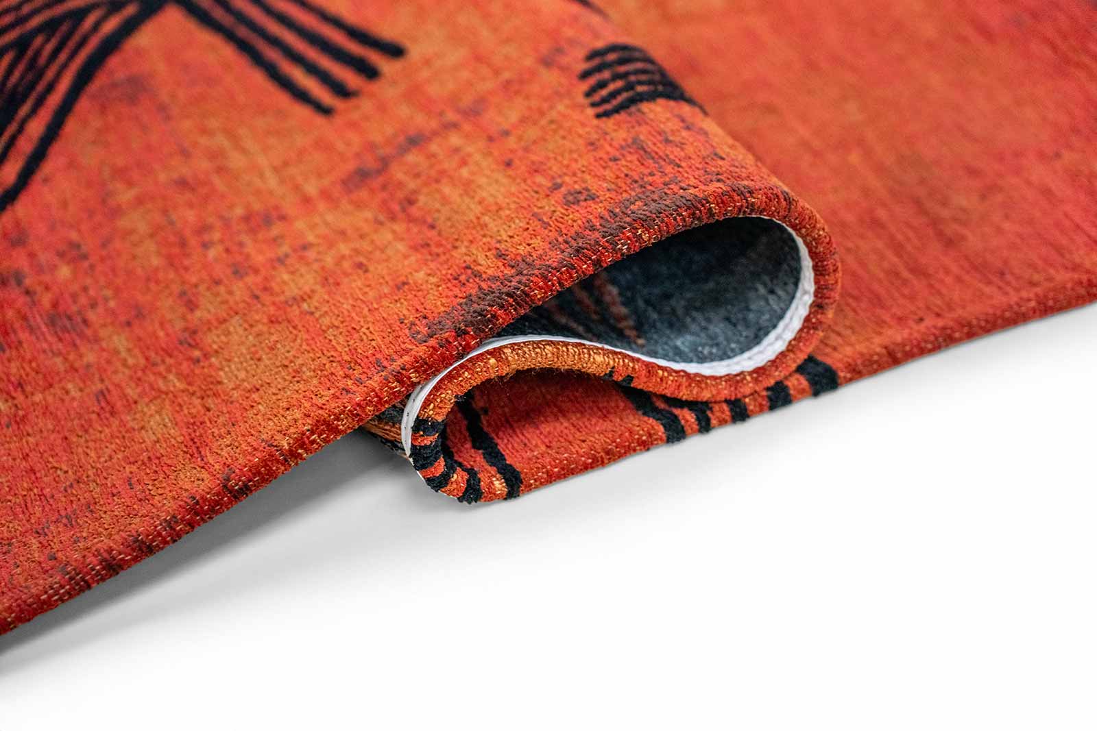 Louis De Poortere rug Meditation 2069 Kanji Ginger Chocolate fold