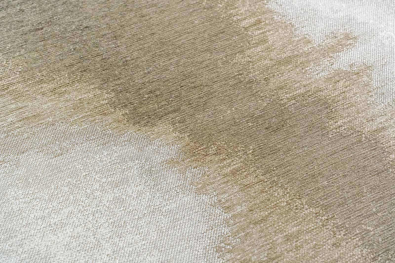Louis De Poortere rug Meditation 2082 Lagoon Beach zoom 2